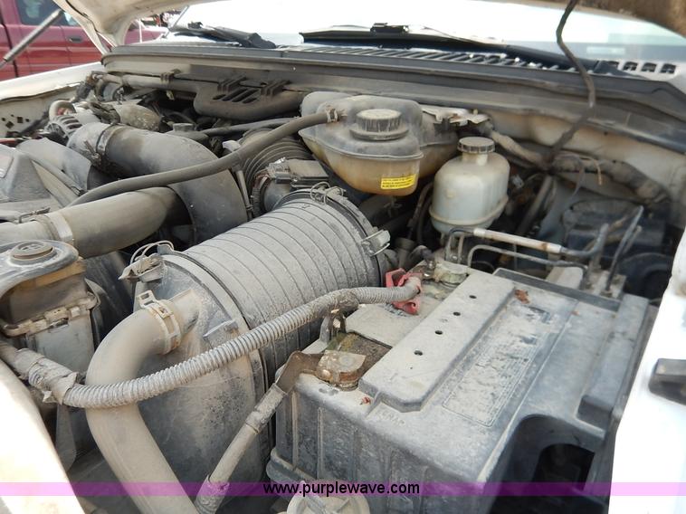 image for item K7498 2005 Ford F350 Super Duty XL Crew Cab pickup truck