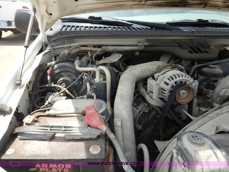 image for item K7498 2005 Ford F350 Super Duty XL Crew Cab pickup truck