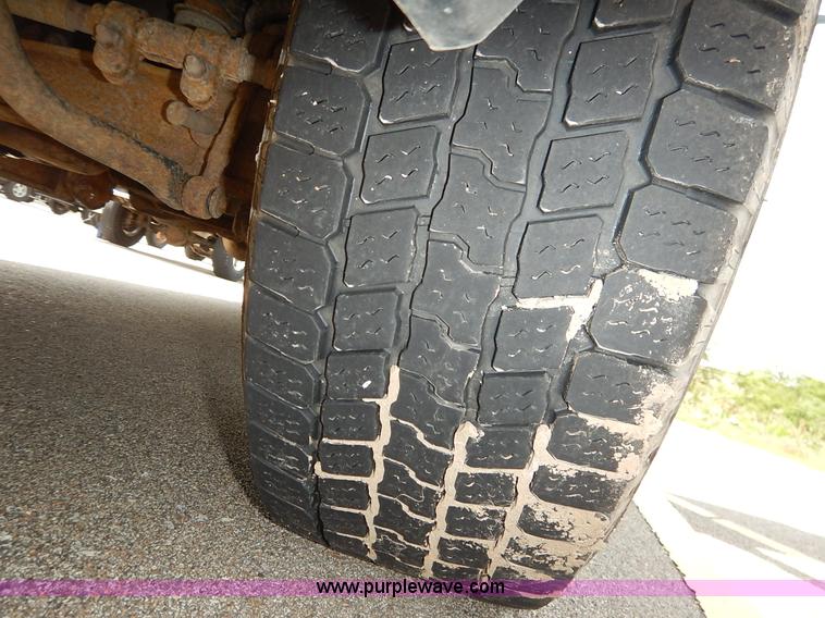 image for item K7498 2005 Ford F350 Super Duty XL Crew Cab pickup truck