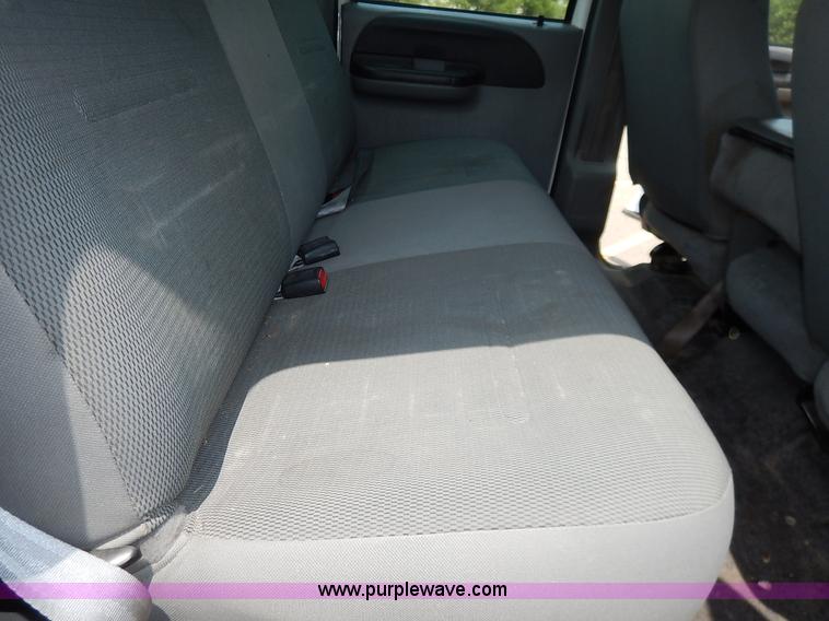 image for item K7498 2005 Ford F350 Super Duty XL Crew Cab pickup truck