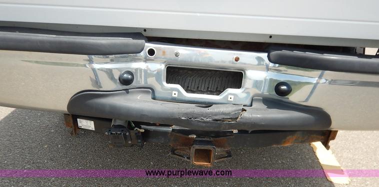 image for item K7498 2005 Ford F350 Super Duty XL Crew Cab pickup truck