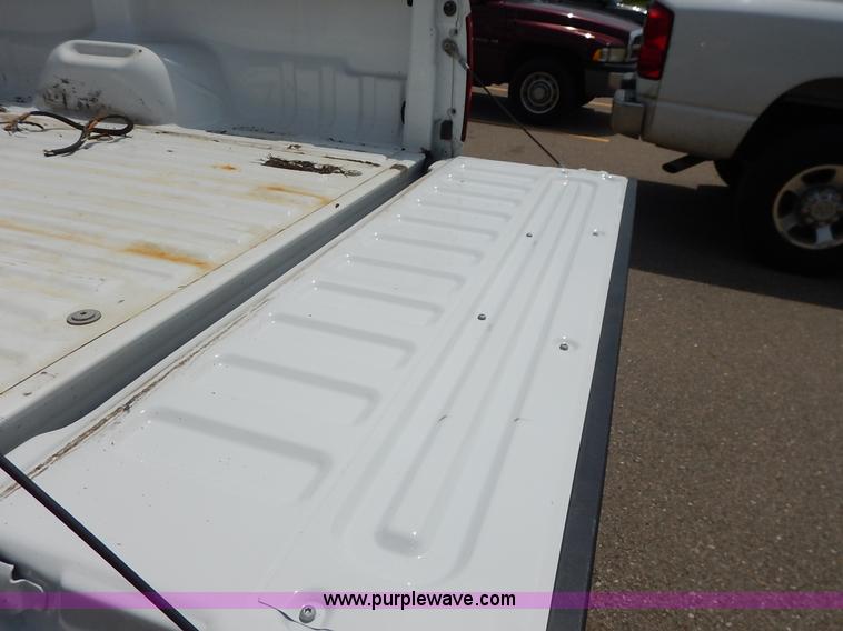 image for item K7498 2005 Ford F350 Super Duty XL Crew Cab pickup truck