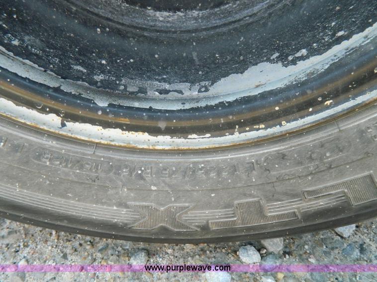 image for item K8082 2005 Ford E450 bus