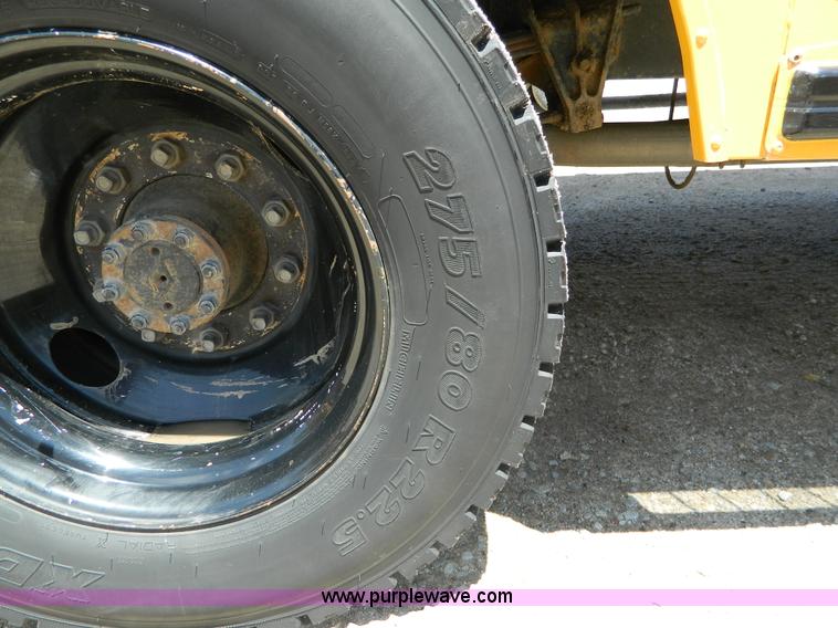 image for item K8084 1997 International 3800 bus