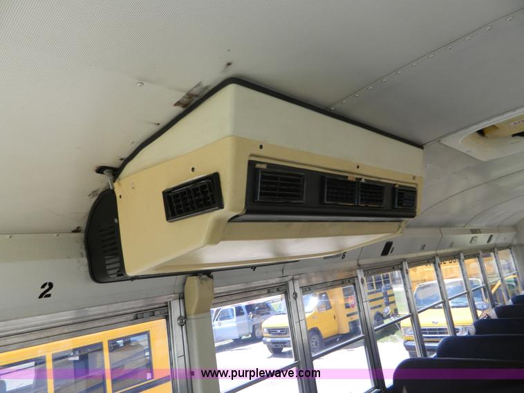 image for item K8084 1997 International 3800 bus