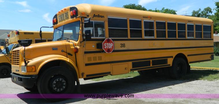 image for item K8085 1995 International 3800 bus