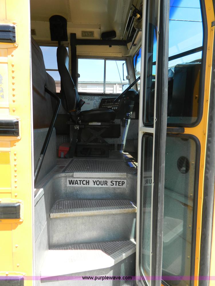 image for item K8085 1995 International 3800 bus