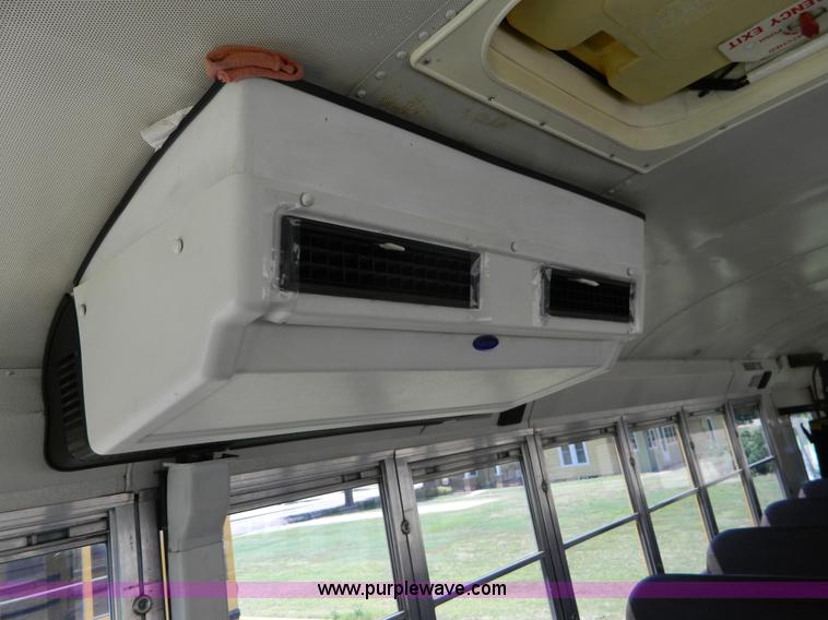 image for item K8085 1995 International 3800 bus