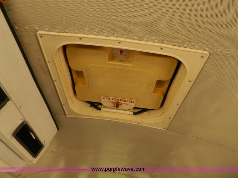 image for item K8085 1995 International 3800 bus