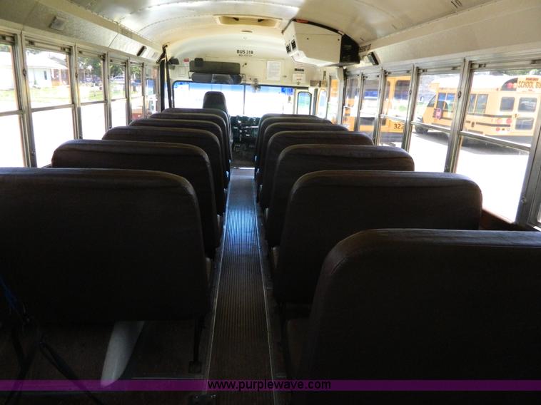 image for item K8085 1995 International 3800 bus