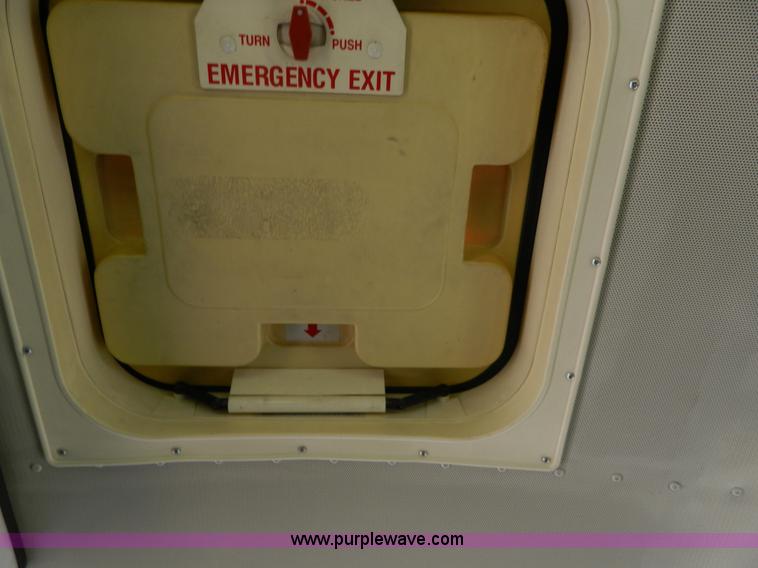 image for item K8085 1995 International 3800 bus