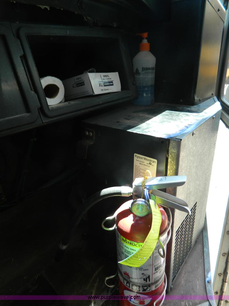 image for item K8085 1995 International 3800 bus