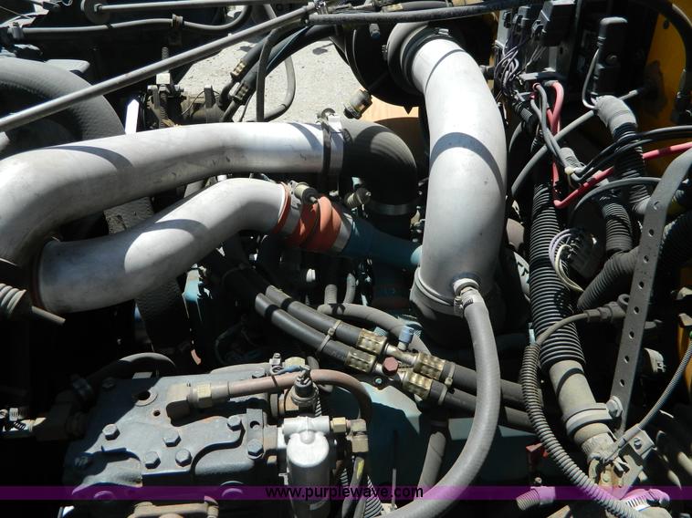 image for item K8085 1995 International 3800 bus