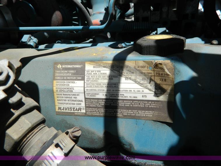 image for item K8085 1995 International 3800 bus