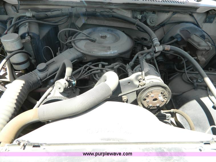 image for item K8086 1985 Ford F150 pickup truck