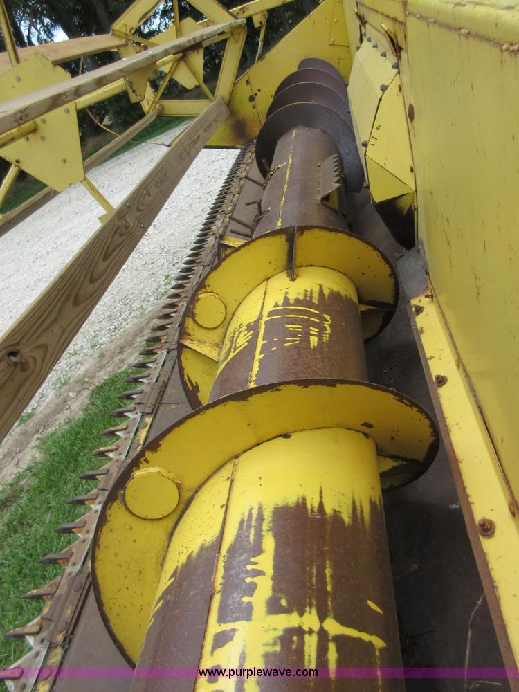 image for item D2486 New Holland 975 combine