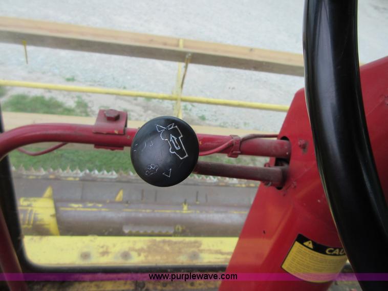 image for item D2486 New Holland 975 combine