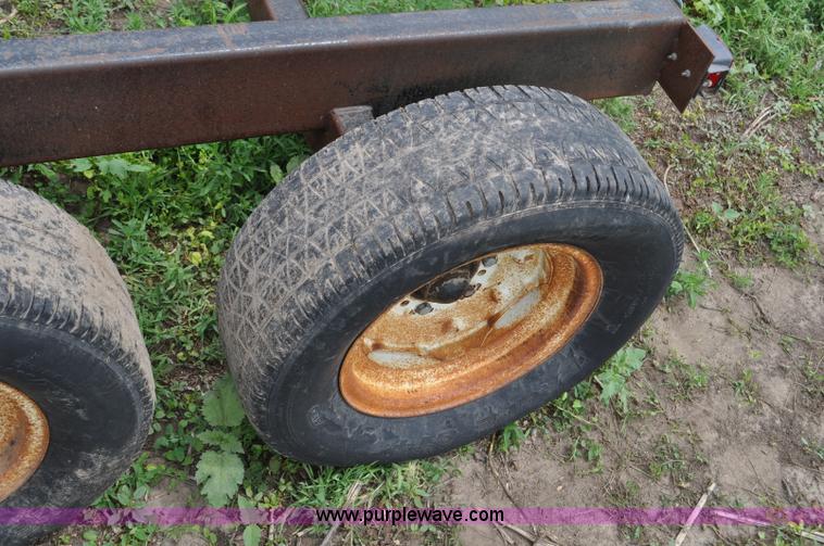 image for item F2471 1999 Harvest Hand header trailer