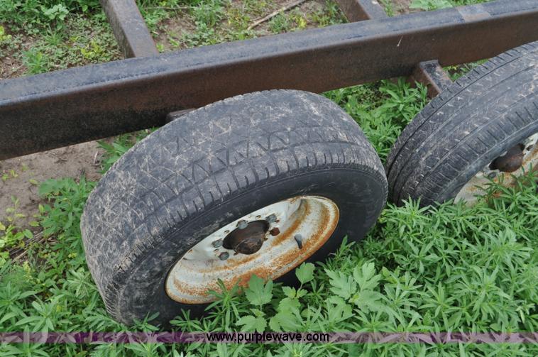 image for item F2471 1999 Harvest Hand header trailer