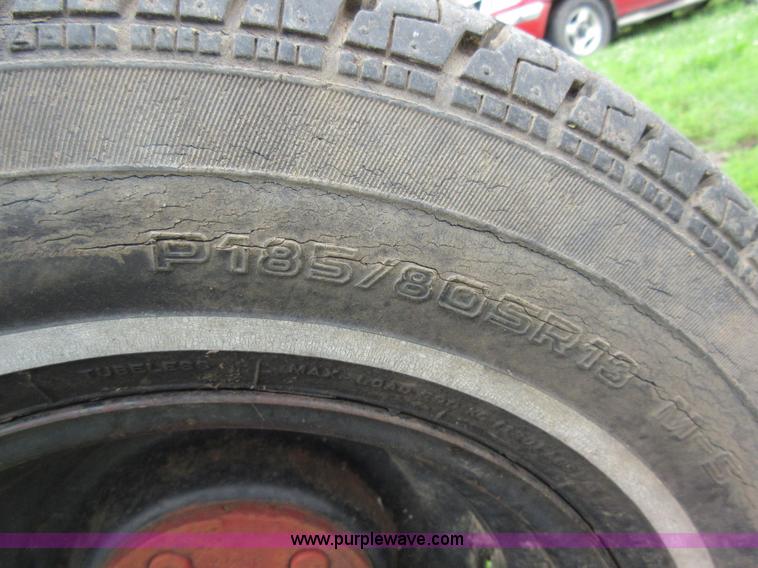 image for item G3688 Vicon H1240 eight wheel hay rake