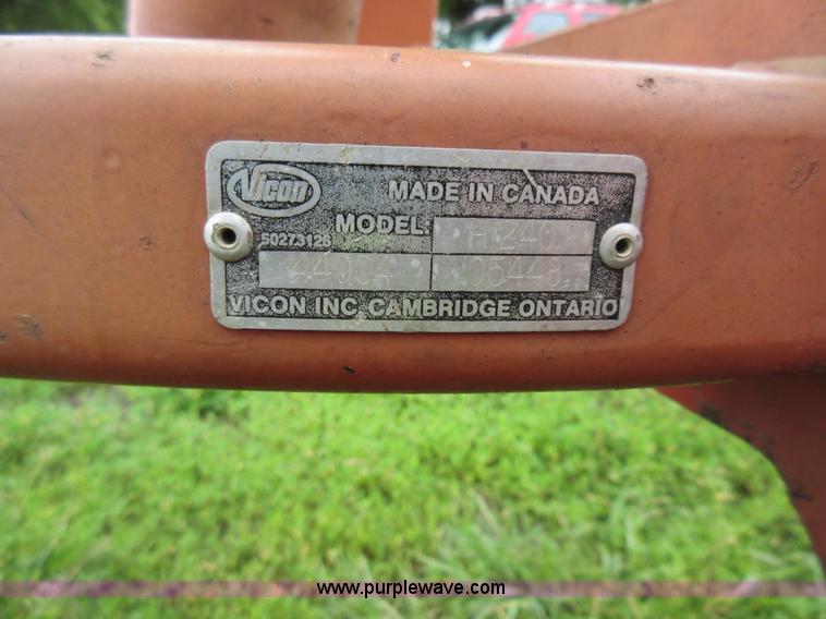 image for item G3688 Vicon H1240 eight wheel hay rake