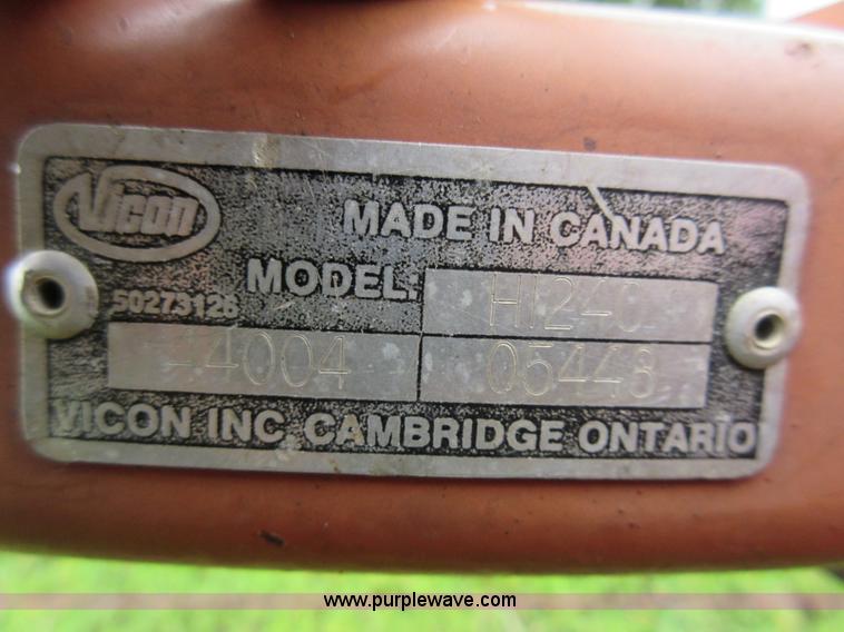 image for item G3688 Vicon H1240 eight wheel hay rake