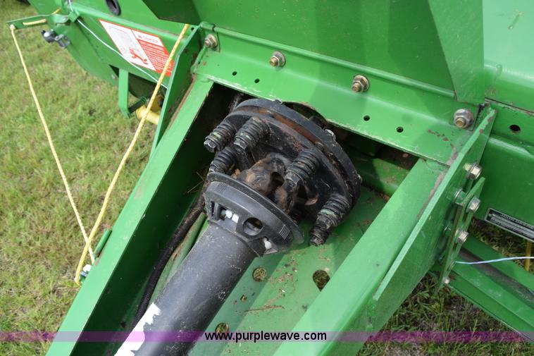 image for item H5047 1991 John Deere 535 round baler