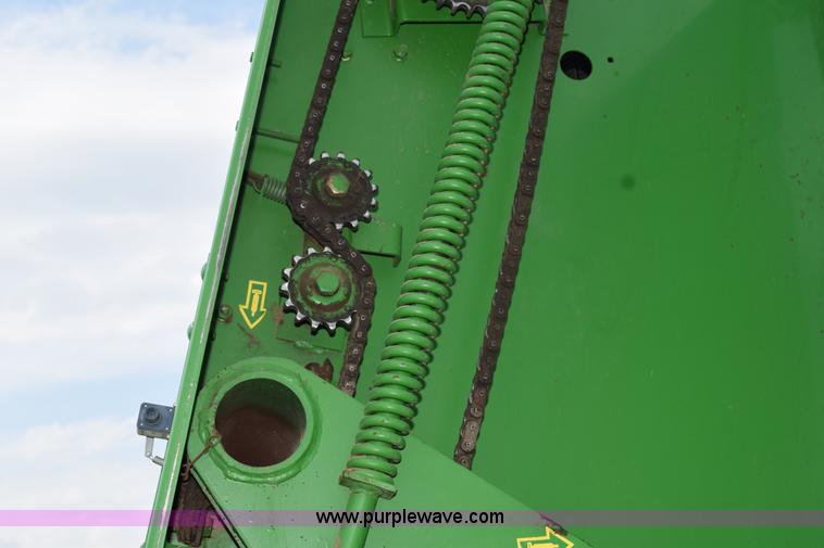 image for item H5047 1991 John Deere 535 round baler