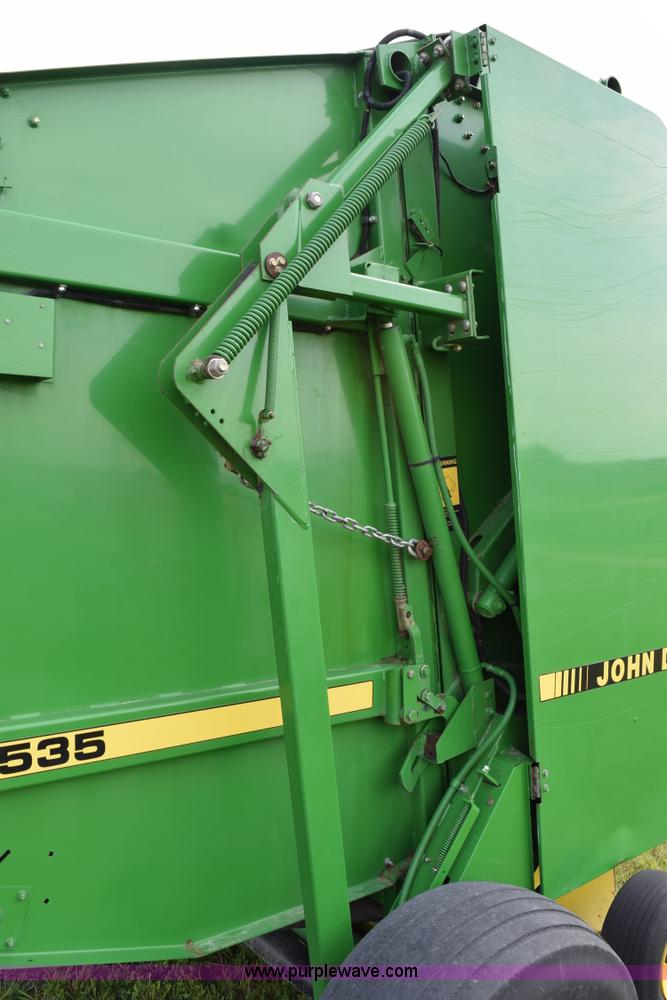 image for item H5047 1991 John Deere 535 round baler