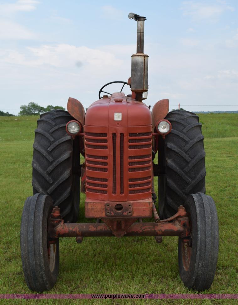 image for item H5048 International 400 tractor