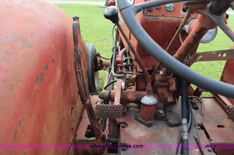 image for item H5048 International 400 tractor