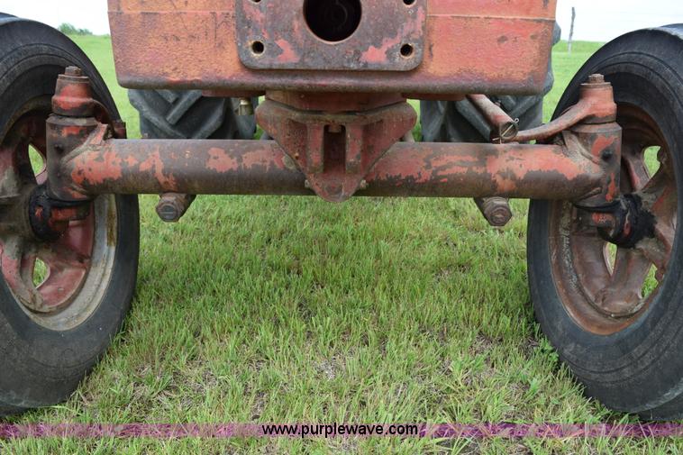 image for item H5048 International 400 tractor