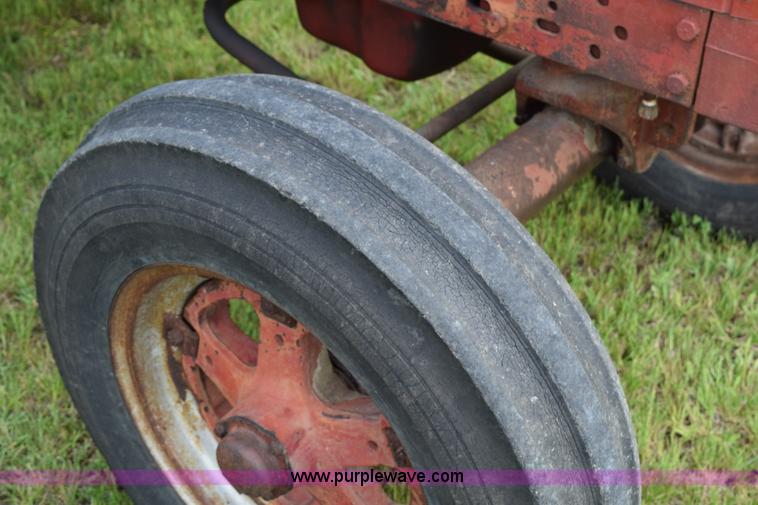 image for item H5048 International 400 tractor