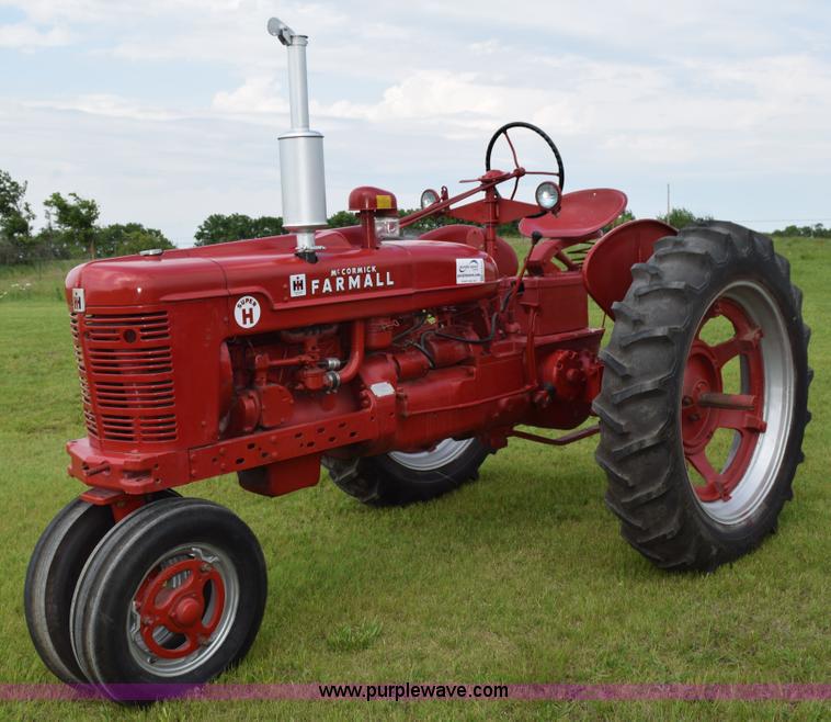 image for item H5049 Farmall Super H tractor