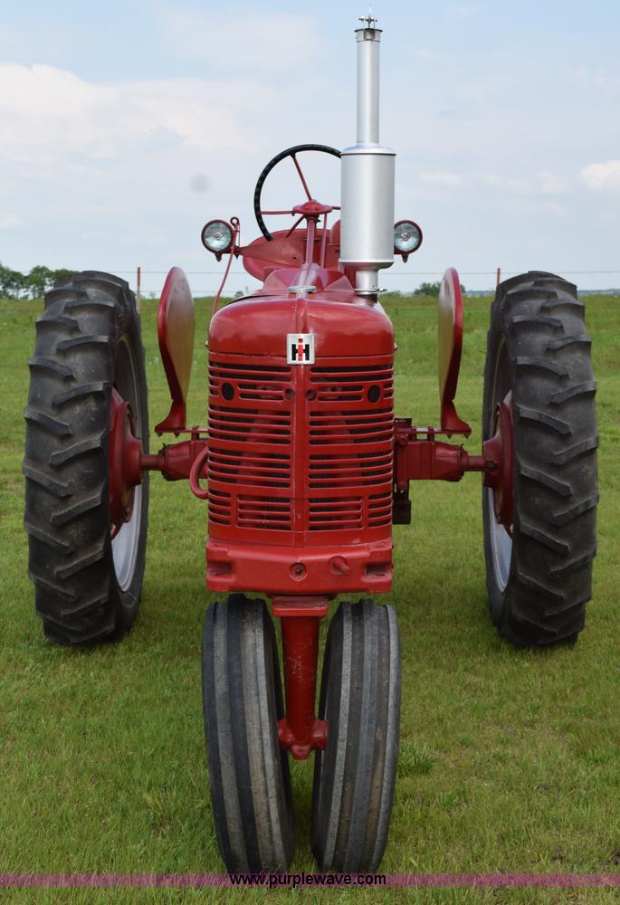 image for item H5049 Farmall Super H tractor