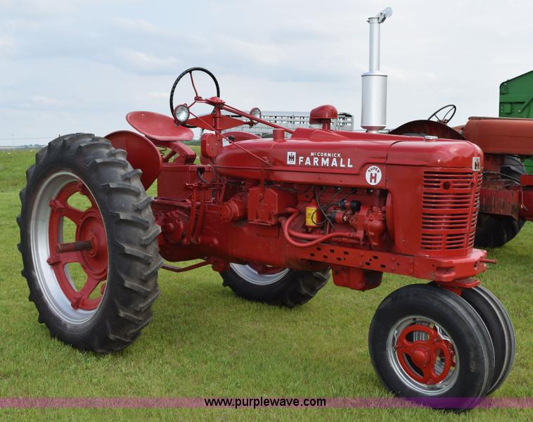 image for item H5049 Farmall Super H tractor