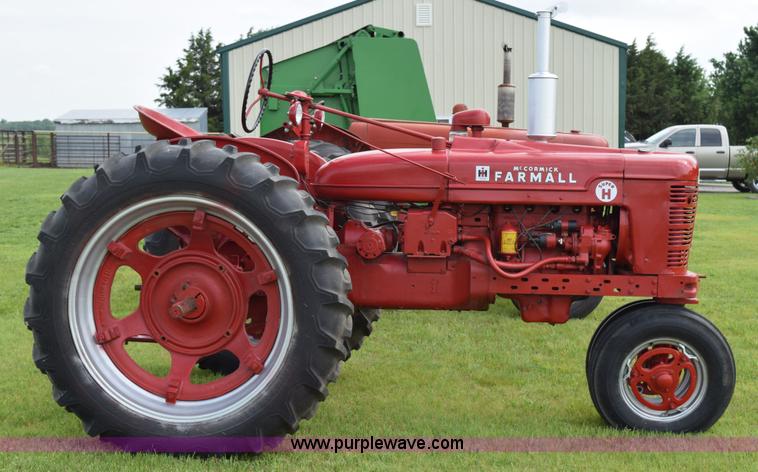 image for item H5049 Farmall Super H tractor