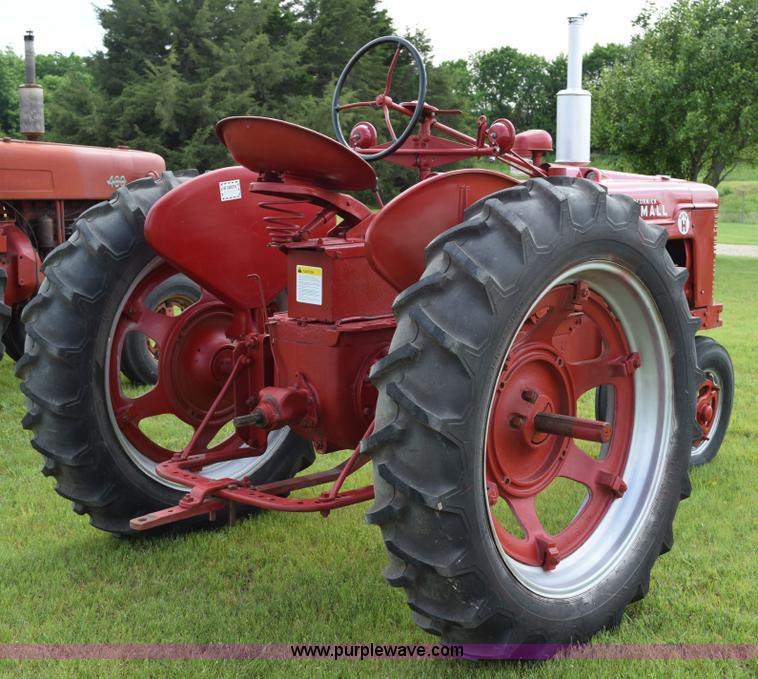 image for item H5049 Farmall Super H tractor