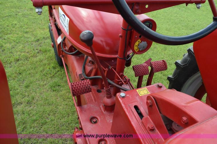image for item H5049 Farmall Super H tractor