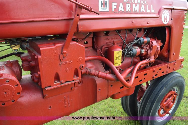 image for item H5049 Farmall Super H tractor
