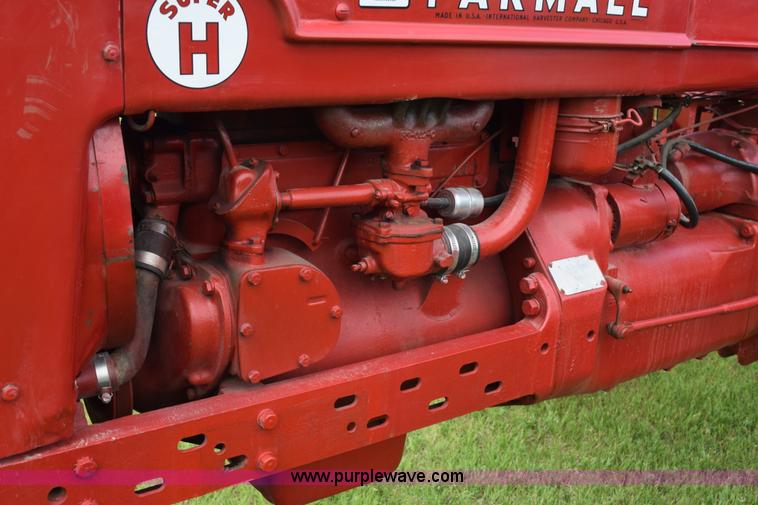 image for item H5049 Farmall Super H tractor