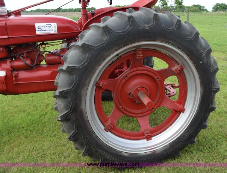 image for item H5049 Farmall Super H tractor