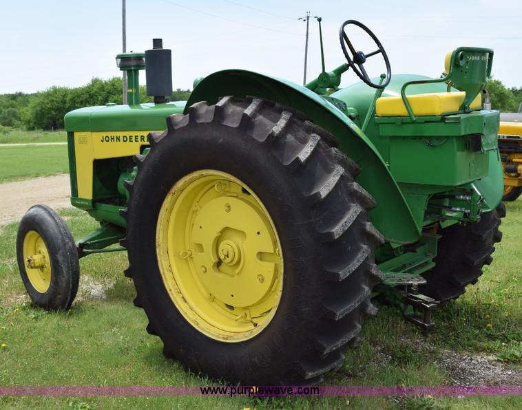 image for item H5053 1959 John Deere 830 tractor