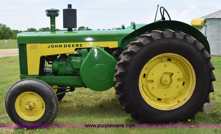 image for item H5053 1959 John Deere 830 tractor