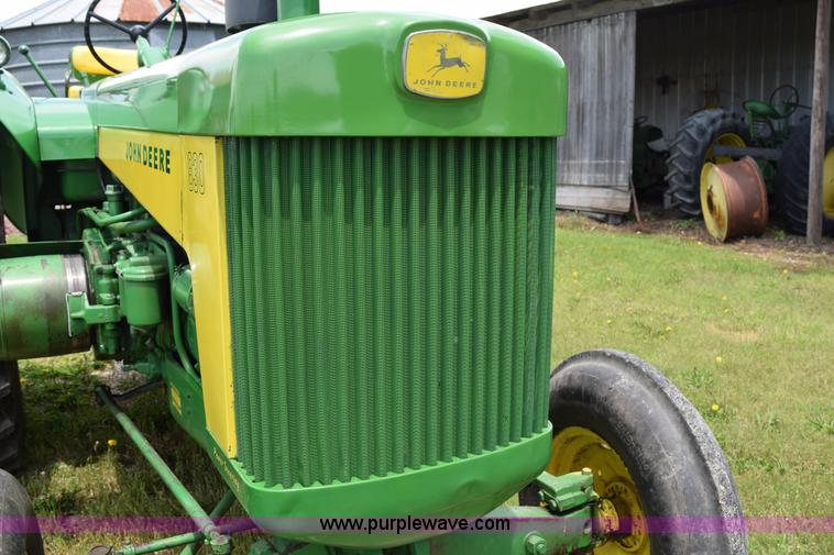 image for item H5053 1959 John Deere 830 tractor
