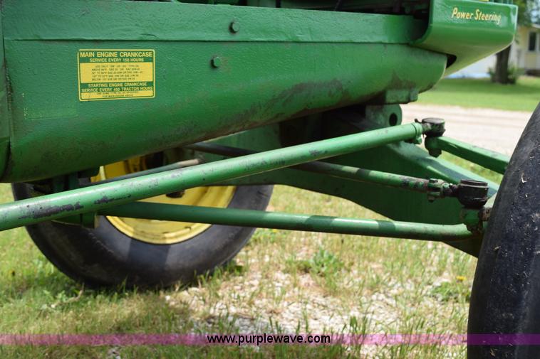 image for item H5053 1959 John Deere 830 tractor