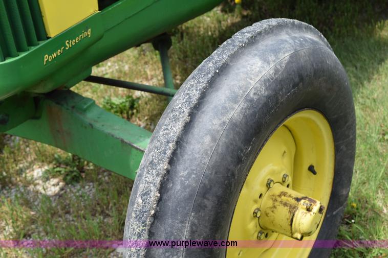 image for item H5053 1959 John Deere 830 tractor