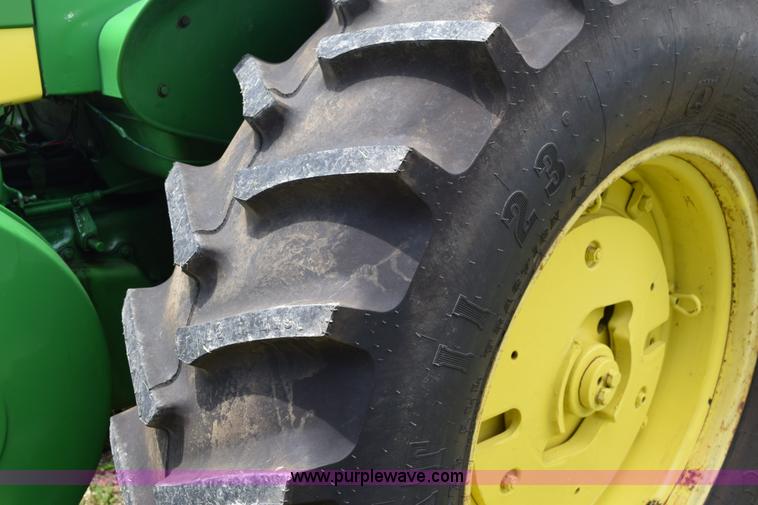 image for item H5053 1959 John Deere 830 tractor