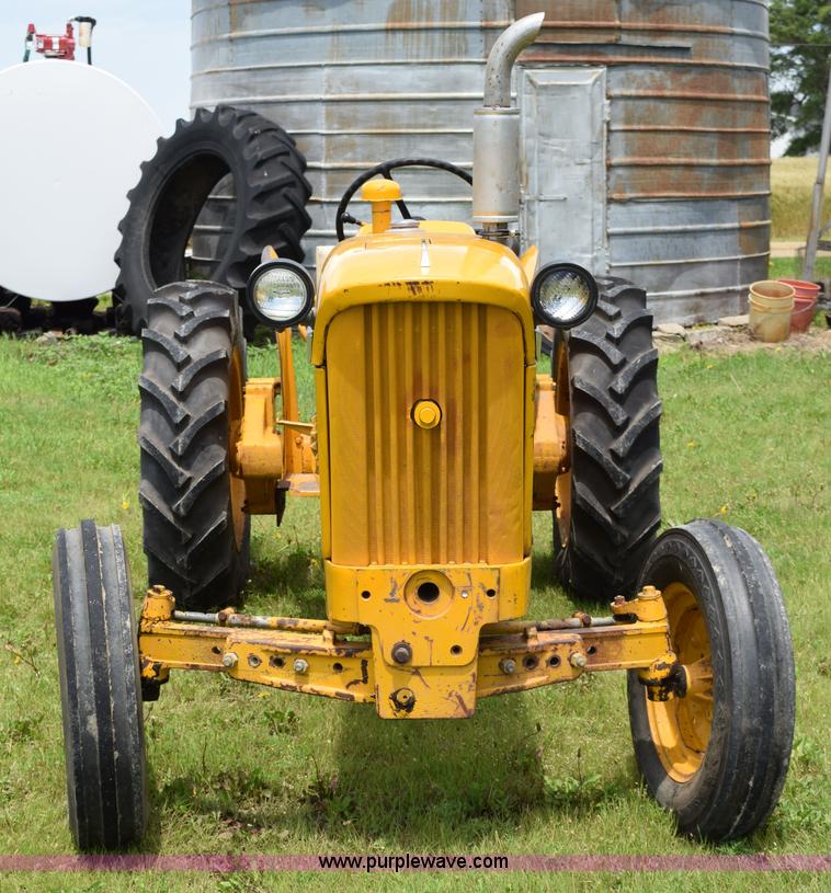 image for item H5054 1965 John Deere 1010 tractor