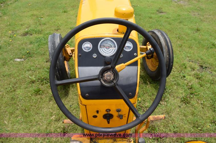 image for item H5054 1965 John Deere 1010 tractor